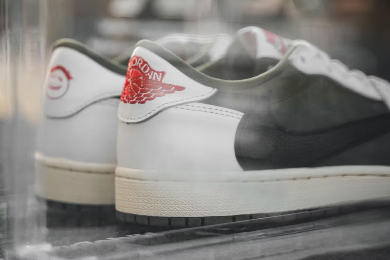 ＼半額SALE／ SneakerScouts  X: on 靴