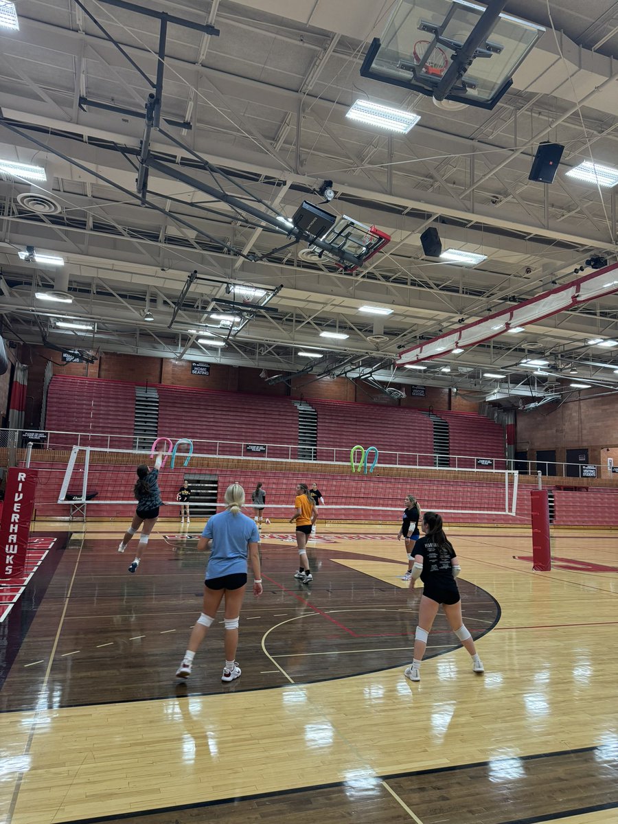 RiverhawkVBall's tweet photo. Riverhawks putting in work at open gyms this summer! https://t.co/j5cEkiOpRK
