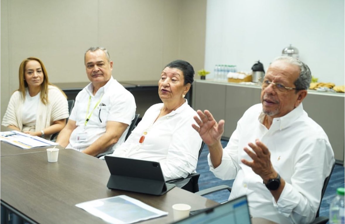 ASOLESTE tweet media