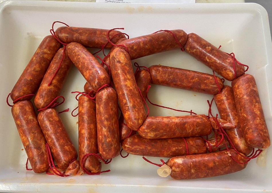 docitecal's tweet photo. En este #TFG se estudió y evaluó 🔬 la efectividad de dos cepas de BAL específicas  para comprobar su poder antilisteria en chorizo #DOCITECALclubTFG https://t.co/xQdw9jUUO7