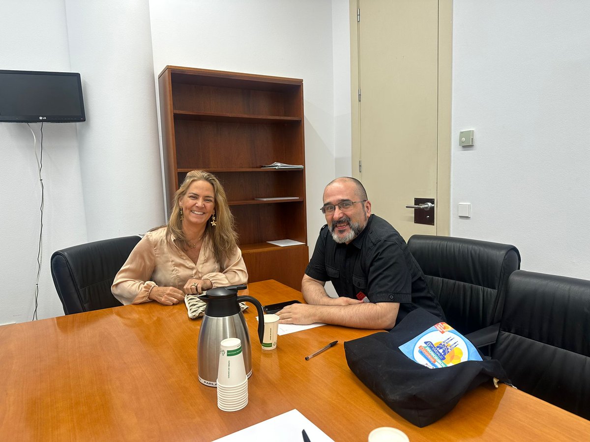 Cescasar1's tweet photo. #TrabajandoporelSector reunión con @solcruzguzman #LeydelCine
https://t.co/zNiONKkhqE
@APDanzaMadrid
#EstatutoDelArtista #dialogosocial
#CoreografosAutores #CoreografasAutoras #IgualdadDeDerechos #FondosPublicos_si_cumples #pilarsocialeuropeo, #CondicionalidadSocial #Videoclips https://t.co/qZ3ODQAko8