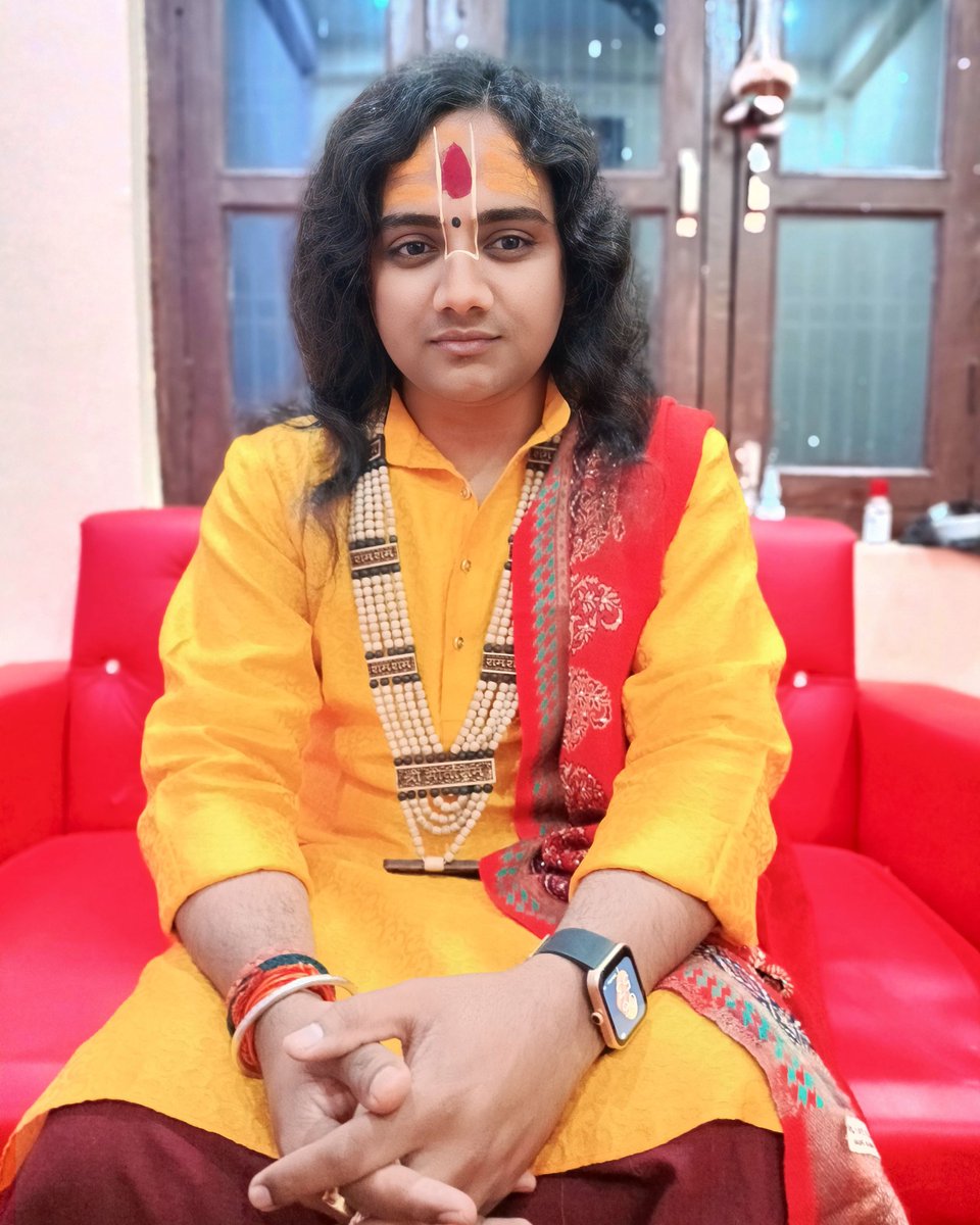 swamipawan_dev's tweet photo. जो मौन को समझ ले, वो पूजनीय है, फिर चाहे वो माँ हो, प्रेमी हो, या परमेश्वर..! https://t.co/2M6DqA5H92