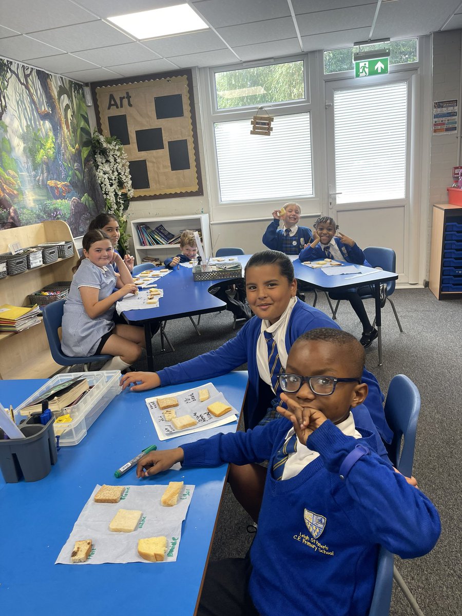 LeighStPeters's tweet photo. School isn’t over yet!
Today 3P have tasted different breads, collected data on class favourites, designed bread wrappers and finally made bread! #lspps https://t.co/Sa50E88Mh3