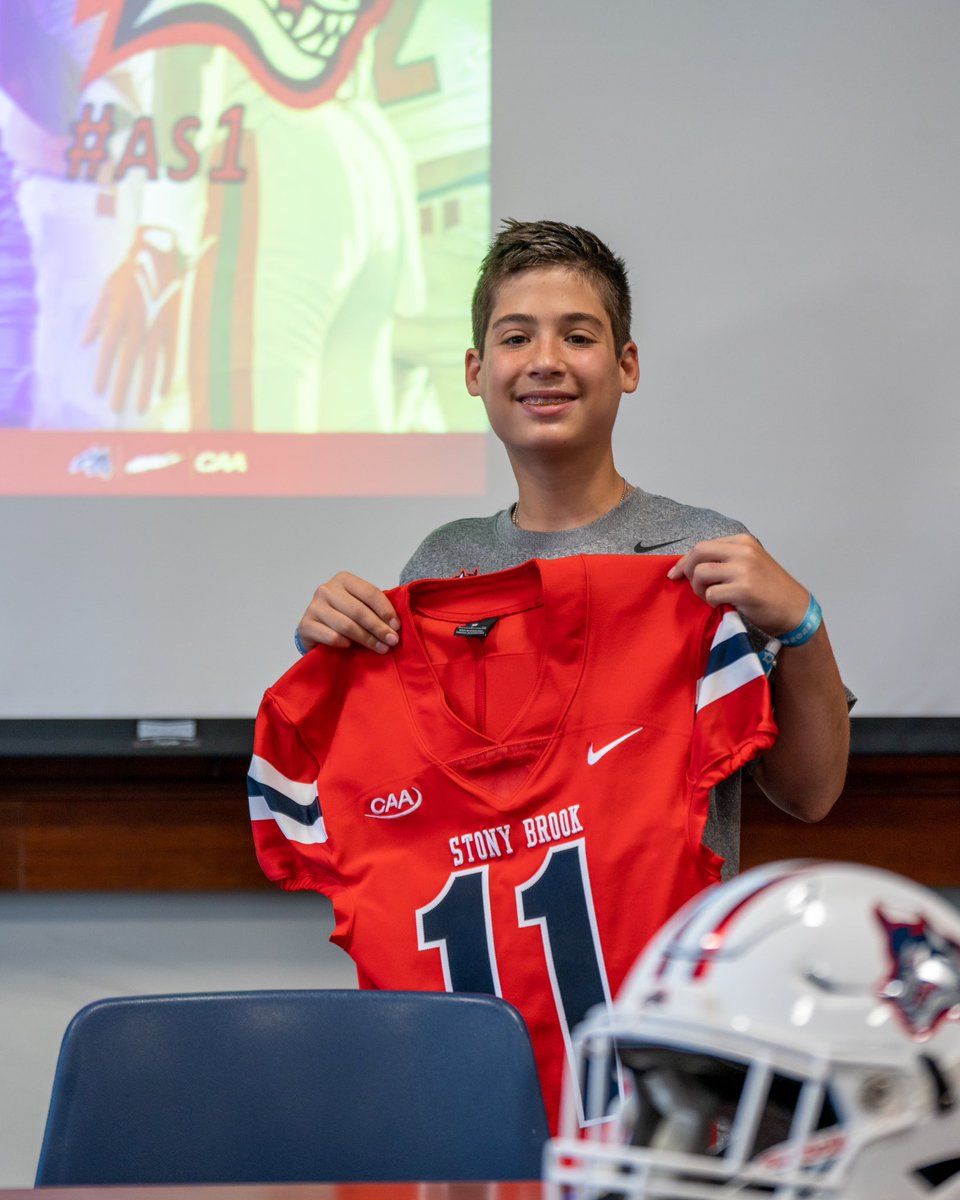 𝗢𝗙𝗙𝗜𝗖𝗜𝗔𝗟: Milo Nicholson is now a Seawolf ❤️ 

Milo is a 13-year-old who is joining our team through Team IMPACT! 

🌊🐺 x #As1 x <a href="/GoTeamIMPACT/">Team IMPACT</a>