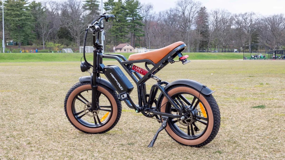 Check out the HappyRun Tank G60!  Compact, affordable, and speedy, this moped-style e-bike hits over 30 mph. Perfect for flat terrain and budget-friendly rides! #eBike #HappyRunTankG60 #UrbanAdventure cnet.com/roadshow/news/…