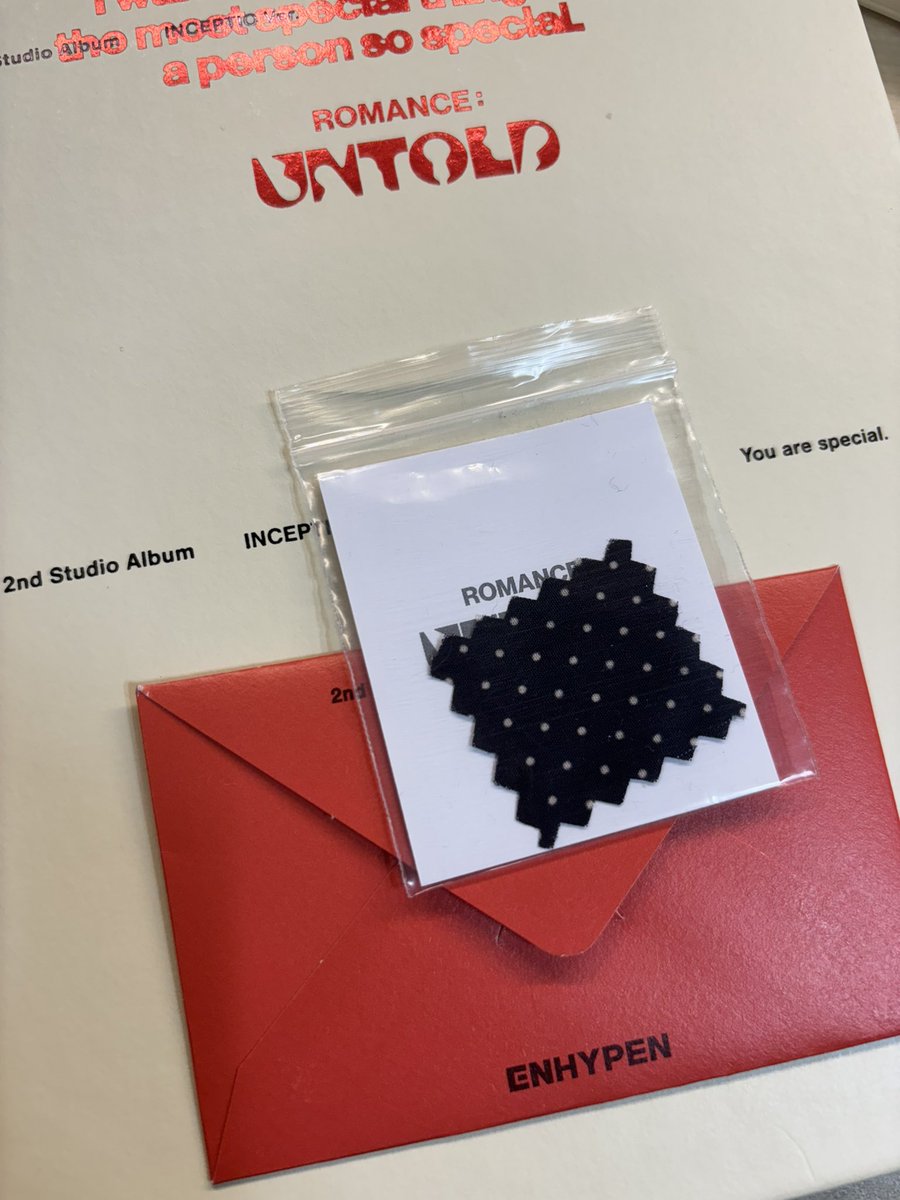 nctpocaard's tweet photo. 엔하이픈 로맨스 언톨드 실착피스 양도
enhypen fabric piece

sell⭕️ 2.5
DM이나 카톡 오픈채팅방으로 연락주세요!

https://t.co/8kjb8ZSakq

enhypen showcase romance untold 
engene photocard heeseung jungwon jay jake niki sunwoo sunghoon 정원 희승 제이 제이크 성훈 선우 니키 포카양도 https://t.co/z6PKh0GYdQ