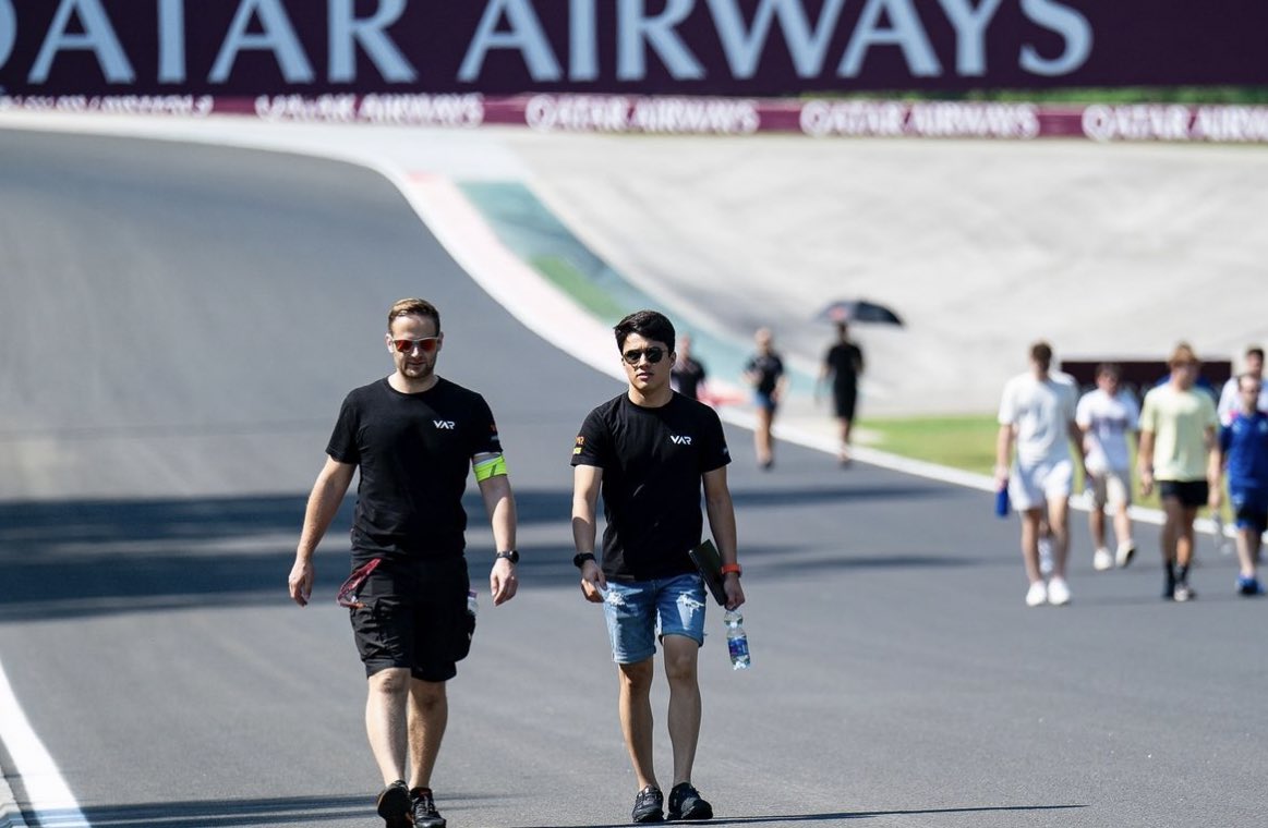NoelLeonNews's tweet photo. Track walk ✅
#HunagrianGP #F3 https://t.co/RZMVIo8NWf