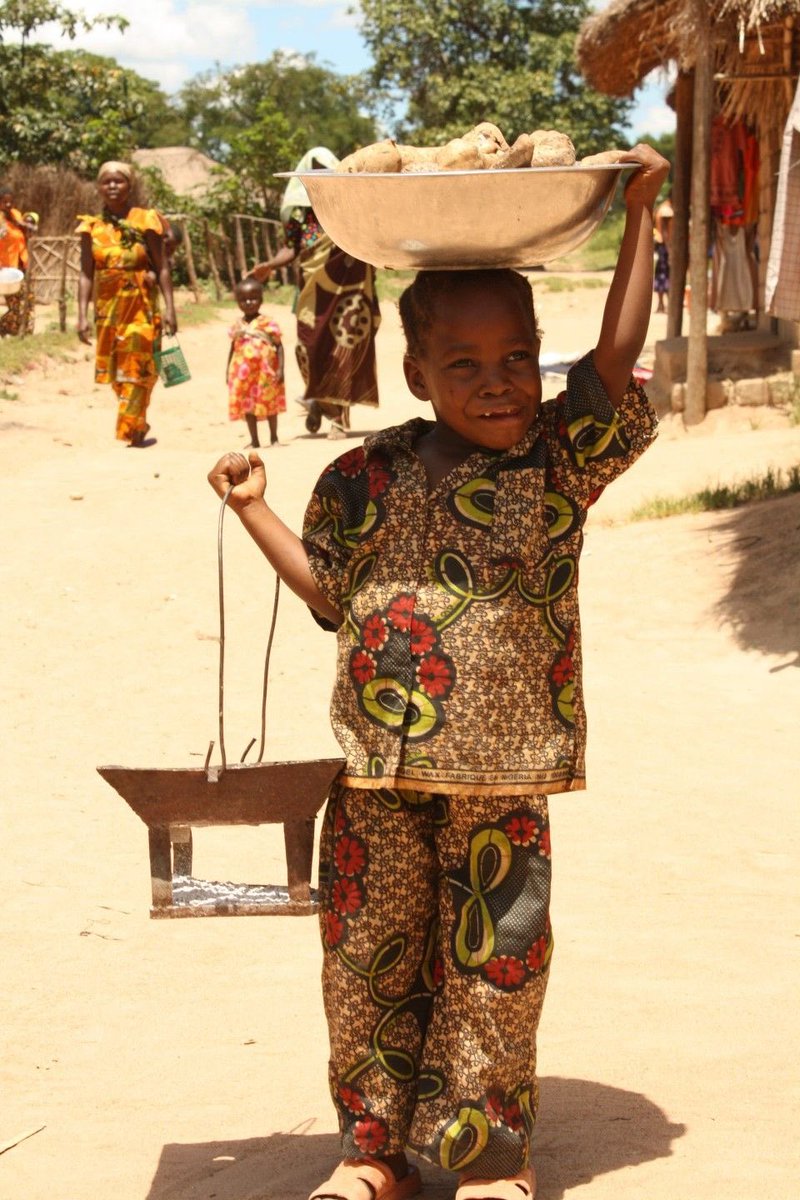 nyaddibo's tweet photo. For those struggling with hunger, a meal can mean hope and a step towards a better future.#FightHunger https://t.co/sGJlXsMSCc