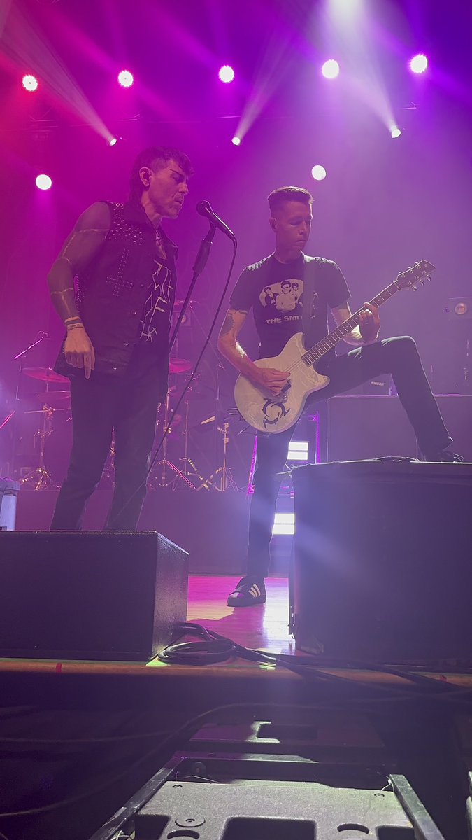 XHeartxStopsX's tweet photo. @AFI @DaveyHavok @TranquilMammoth @jadepuget @AdamCarsonAFI November 14, 2022 at Majestic Theater in Detroit. 💜I’ll be seeing y’all at the Detroit and Chicago dates on this next tour! https://t.co/Uo1VXUPbWN