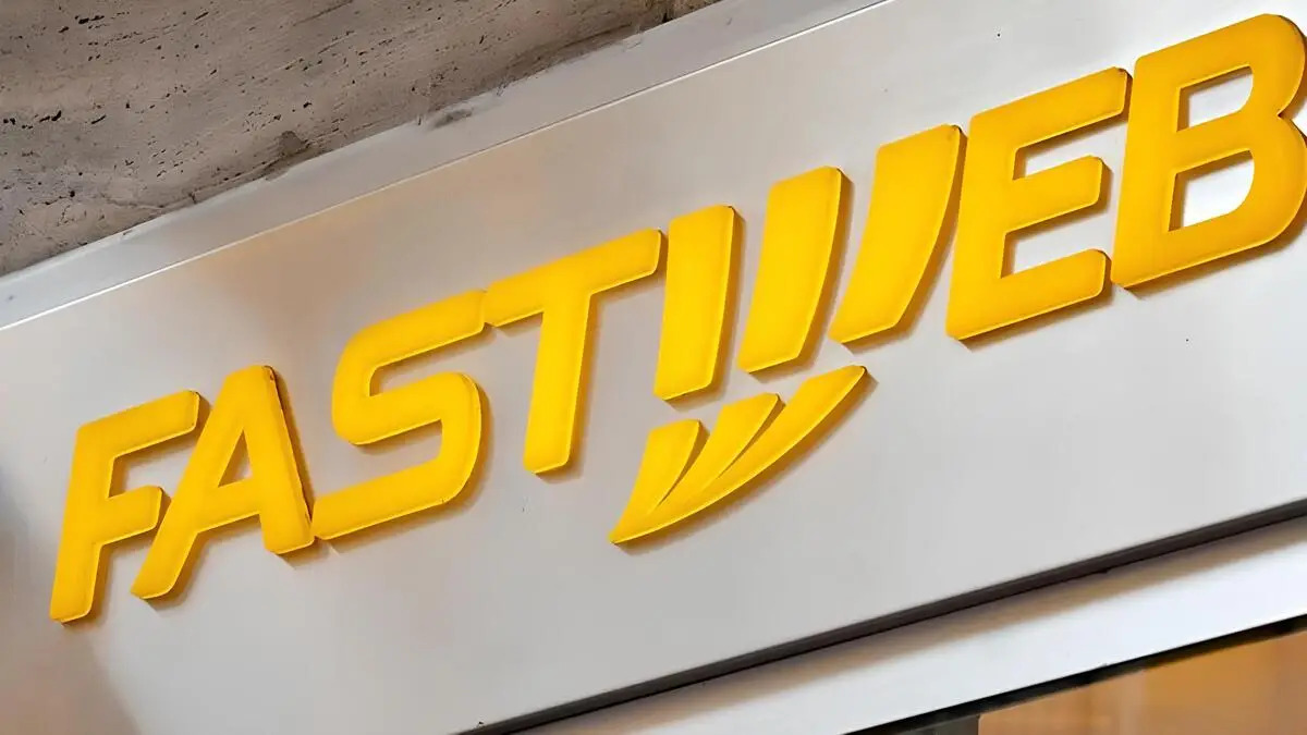 CeotechI's tweet photo. Fastweb Wi-Fi Calling: chiamate Wi-Fi per privati e aziende
#Chiamate #ChiamateInternet #ChiamateWiFi #Emergenze #Fastweb #FastwebMobile #GalaxyS23Series #GalaxyS24Series #Notizie #ServizioGratuito #Tech #TechNews #Tecnologia #VoWiFi #WiFi #WiFiCalling
https://t.co/VAZeFqQS9n https://t.co/0KEt7CZ1O1
