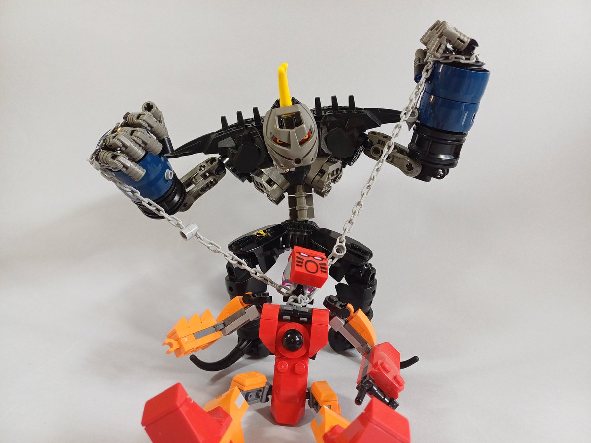 JSwansus's tweet photo. Gukko, toa of earth (inspired by birdie from street fighter)
#bionicle #StreetFighter https://t.co/1qSLyOvXxD