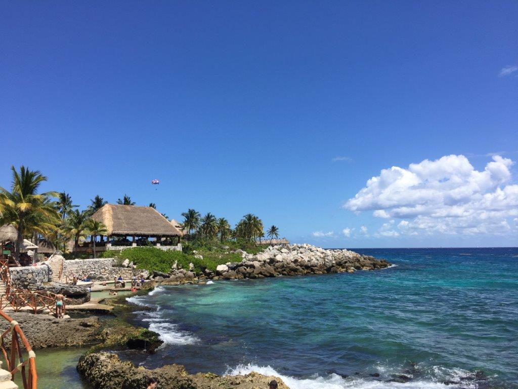 GuidanceRes's tweet image. 🏖 #Throwback to 2018 when our company had a retreat in Cancun, Mexico!! 🏖 

#guidanceresidential #islamichomefinance #halalhomefinance #islamichomebuying #cancun #mexico #beach #resort #retreat #vacation #company #companyretreat #family #smiles #happiness #happy #friends