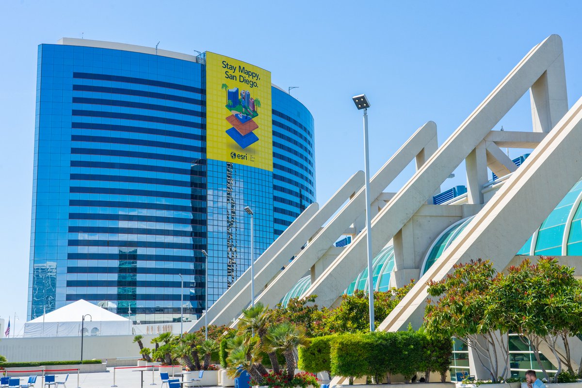 San Diego Convention Center tweet media