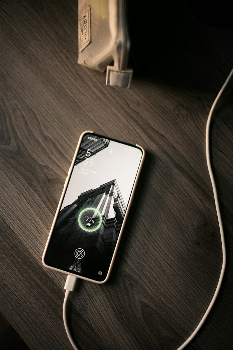 GirlPhoneTech's tweet image. Charging woes? It might be your charge port. Drop by Phone Shop Tri-Cities for a repair that will get your phone back to 100%! ⚡🔧 

#ChargingProblems #TechTips #kennewick #richland #pasco #westrichland #bentoncity #wallawalla #pendleton #phonerepair #brokenphone #phoneshop