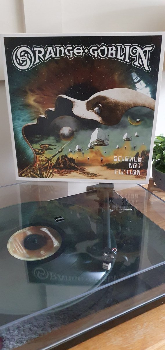 bigeuzi's tweet image. Arrived a day early
#nowspinning @OrangeGoblin1 #OFGB #ScienceNotFiction #StonerMetal #vinylcollection