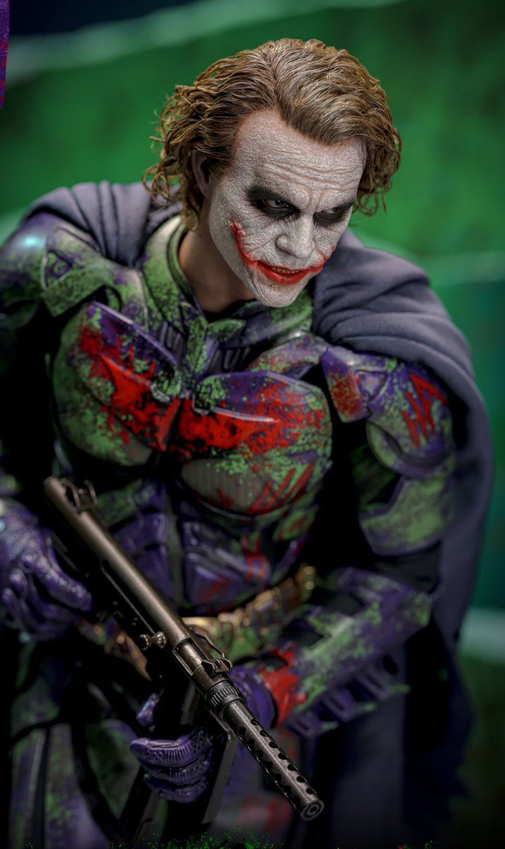 CultureCrave's tweet photo. Hot Toys is releasing a 'Batman Imposter' Elseworlds figure of Heath Ledger's Joker from #TheDarkKnight 🃏 🦇 https://t.co/9dBcfZlTXI