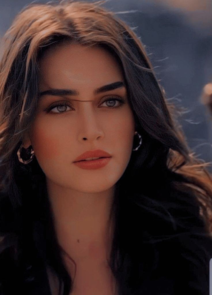 .
good evening 
. 

. 

لأننا لا نرى الملامح، بعض الحروف عليك أن تتبعها، بعضها عتاب، وبعضها حزن، وبعضها الكثير من الحب، فانتبه لها.🦋

. 

. 

مساء الخيير واالسعادة للجميع 🦋