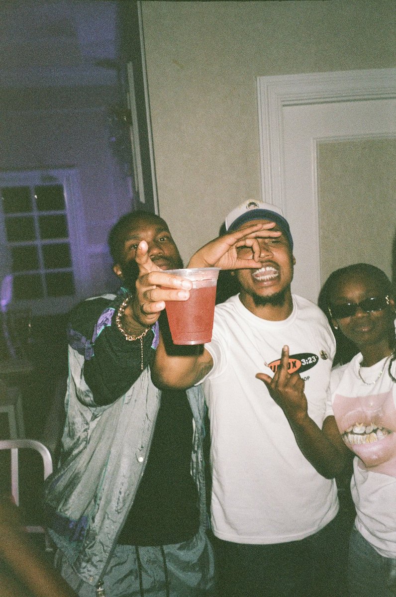 niishanae's tweet photo. Miss u bro #foreverwave 🌊💙 https://t.co/V72zEY6kZP