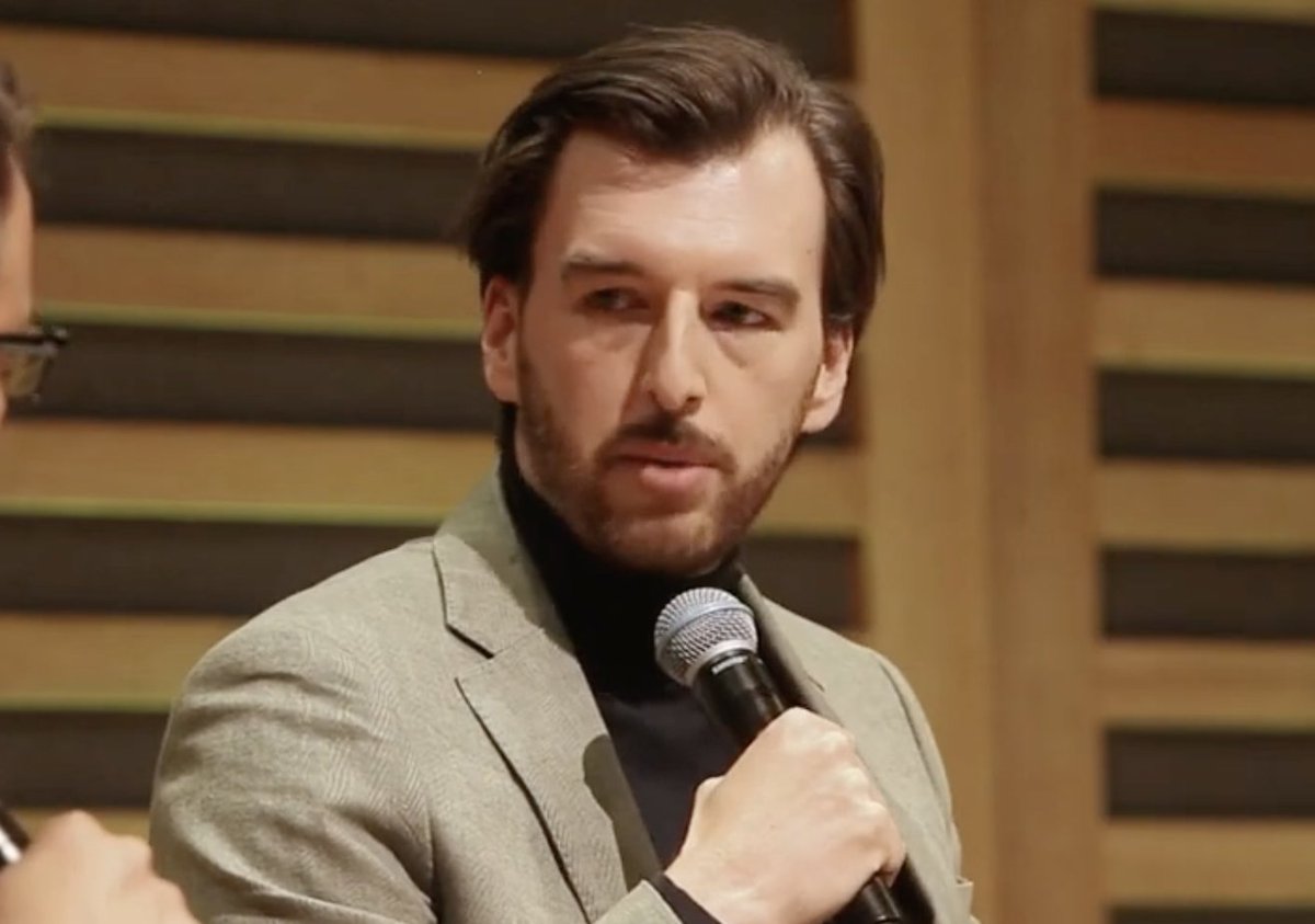 SVG_Brandon's tweet photo. Vertical Video. 🤳

Mobile consumption is through the roof. What works? What doesn’t? How can you better succeed in 9:16?

Dive into this longform convo w/ @HBS_Tweets' Tim Stott, Little Dot Sport's Katie Matthews, + @SkySports' Alexander Mölders.

WATCH: https://t.co/PXdV4VyNqb https://t.co/nkK8QxjHW1