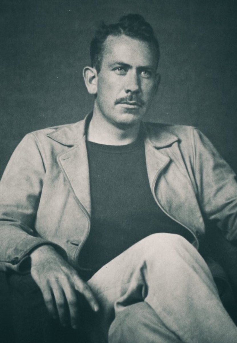 “Bazı toplumlarda sosyalizm olmaz. Çünkü fakirler kendilerini sömürülen sınıf olarak değil, geçici sıkıntı çeken milyonerler olarak görür.”

—John Steinbeck