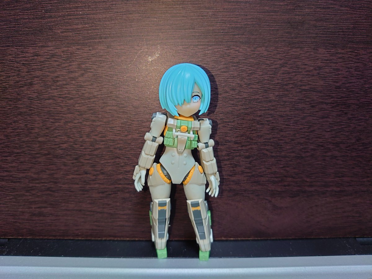 武装作るのがしんどい・・・
しかし作らないとこの子のアイデンティーが崩壊してしまう_(´ཀ`」 ∠)_