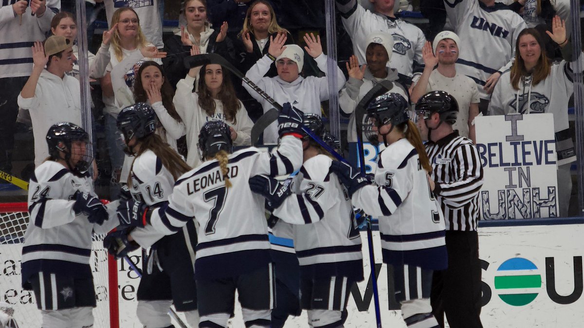 UNHWHOCKEY's tweet photo. 🚨 2024-25 SCHEDULE 🚨
See you soon!

View schedule ➡️ https://t.co/iLqbnqxn95

#BeTheRoar https://t.co/INjlOfEwKi