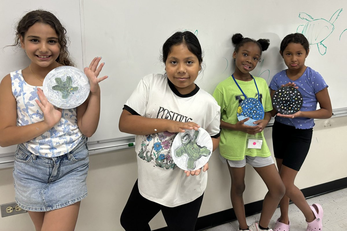 BarbRickerCov's tweet photo. We ended summer school with painting our own records…. Learning about the 50s, 60s, 70s &amp; 80s is a wrap!  #d123 https://t.co/qu19qnOK9T