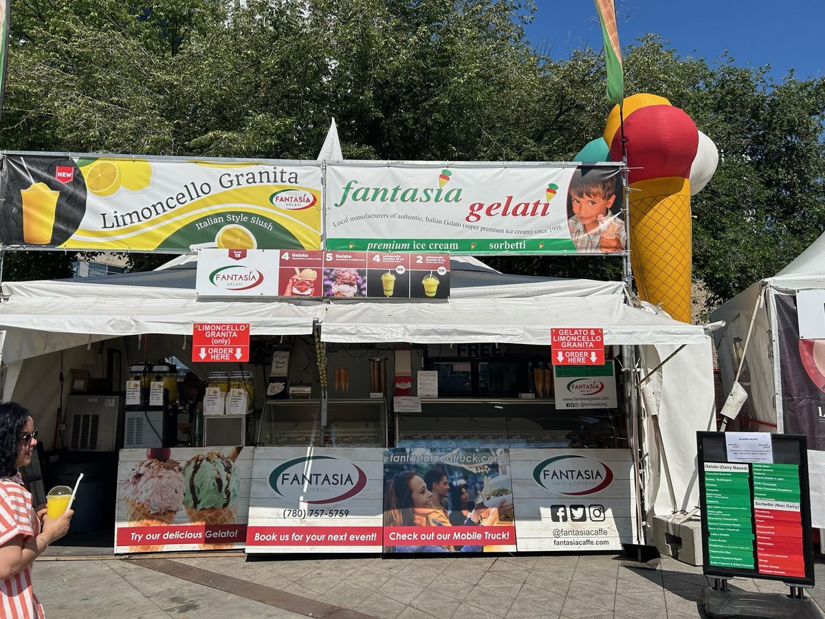 fantasiayeg's tweet photo. Lordy Lordy look who turns 40! Congrats Taste of Edmonton 😍 New Taste 40th anniversary feature: Buttered Popcorn w/salted caramel swirl!! mmmmmm che buono🍦❤️ #tasteofedm #tasteofedmonton2024 #tasteofedmonton #yegfestival #yegevent #yeg #yeggelato #yegdowntown https://t.co/cdn1SpbOS1