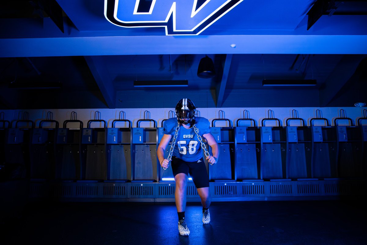 Talon Smith (@talonsm63176950) on Twitter photo Had an awesome time at Grand Valleys campus. Thank you to all the coaches who made it possible! <a href="/CoachWooster/">Scott Wooster</a> <a href="/CoachShoeGVSU/">Ian Shoemaker</a> <a href="/CoachCHendricks/">Carter Hendricks</a> @CoachZeekGVSU <a href="/bradbezGVSU/">Brad Bez</a> Had an awesome time at Grand Valleys campus. Thank you to all the coaches who made it possible! <a href="/CoachWooster/">Scott Wooster</a> <a href="/CoachShoeGVSU/">Ian Shoemaker</a> <a href="/CoachCHendricks/">Carter Hendricks</a> @CoachZeekGVSU <a href="/bradbezGVSU/">Brad Bez</a>