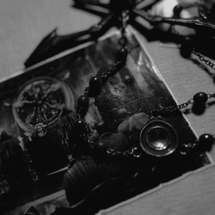 “ Aprisa! Aprisa! 
   se escapan los corderitos.
      Persegidles, guiadles hacia
         el pedron infinito „

- агнец, прими истинную веру. отбрось богов столь низких, жалких и дай мне свою руку. 

      я отведу тебя к Своему богу.