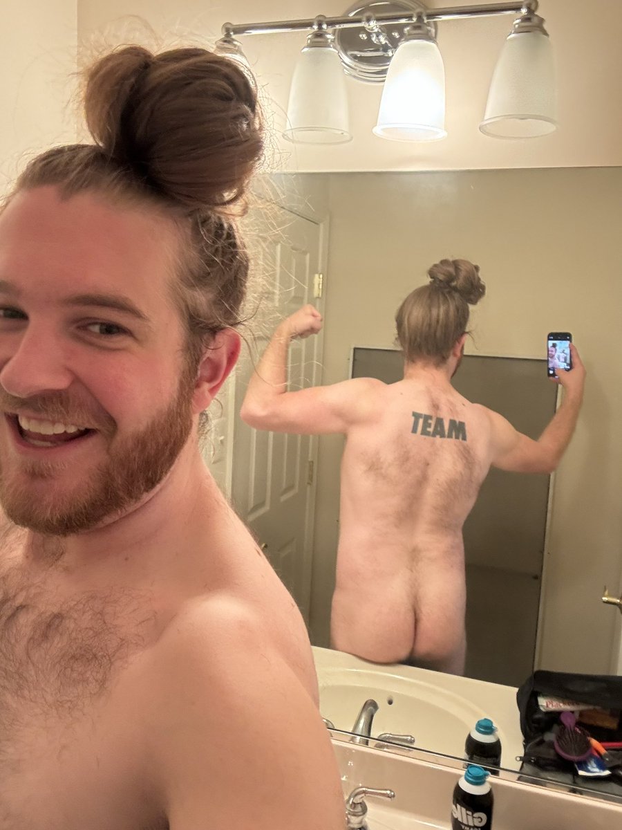 GirthCobainNYC's tweet photo. Cuz I put the TEAM on my BACK coach!!! ๐ช๐ผ๐ช๐ผ๐ช๐ผ #pun #tattoo #of #malemodel #BronlyFans #new #flex #linktree https://t.co/a7gYcrxbnQ