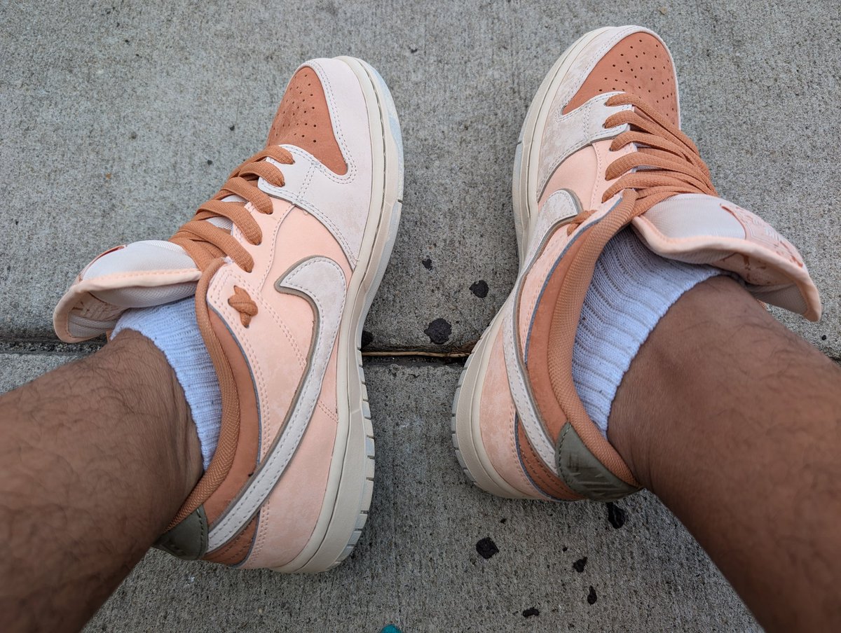 Sn3ak3r_Fr3ak3r's tweet photo. #WDYWT #UnDs Neopolitans #YourSneakersAreDope #SneakerAdmirals #NikeSB #NSBOrg #StashedBoxes https://t.co/AGKyXBT09w