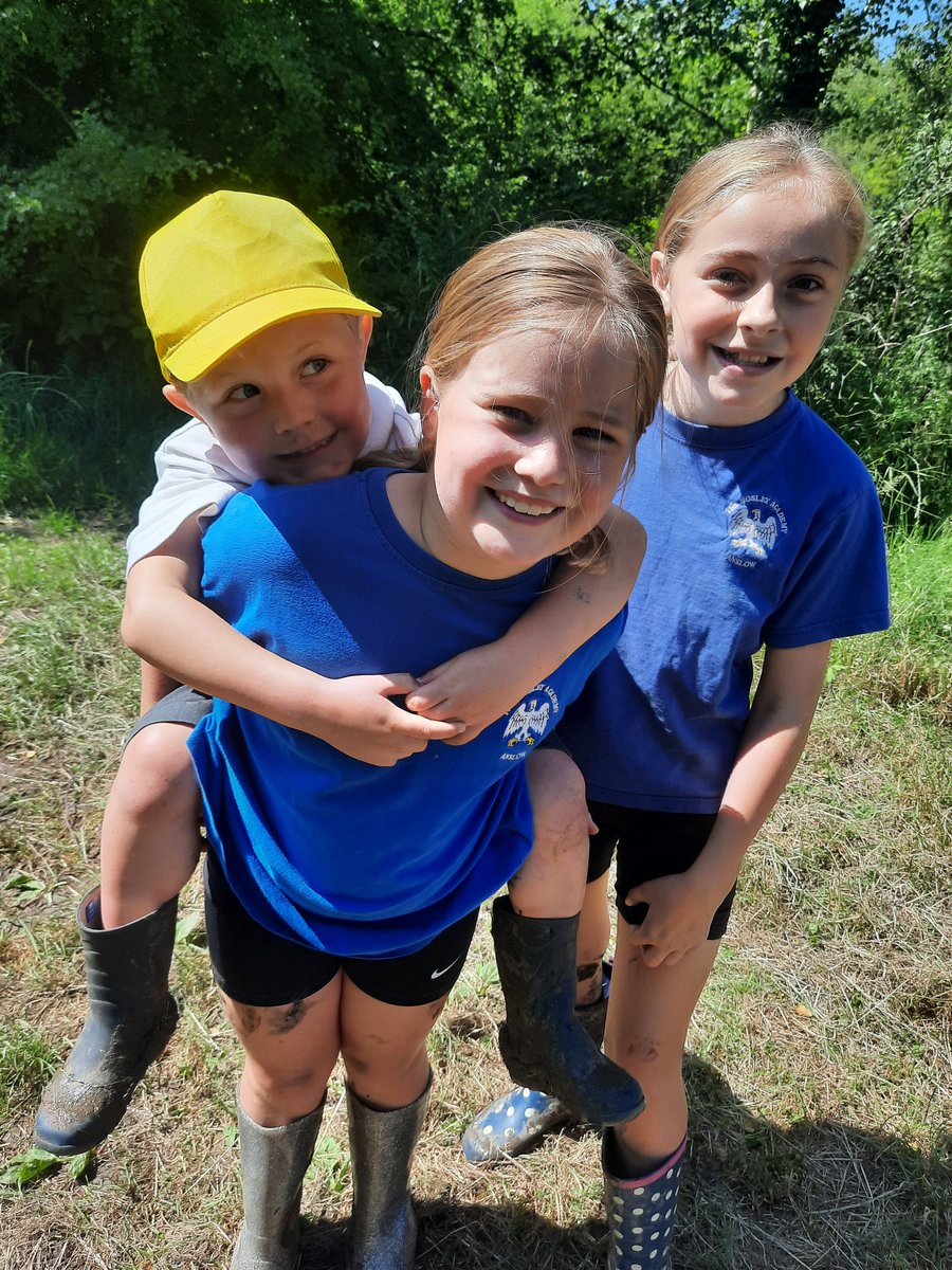 MosleyAcademy's tweet photo. The sun shone brightly today for our whole school local walk for Mrs Flaherty's last day at Mosley. #anslow #family #mud https://t.co/Ub3HLZUUau