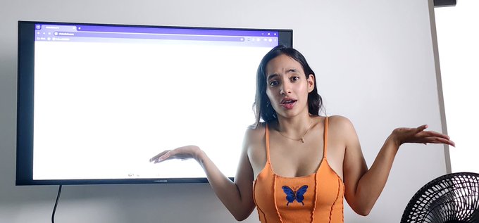 Now the hotel has no internet either. https://t.co/VvMg5n16DS<a href="/tag/chaturbate"class="tags"><span>#chaturbate</span></a>