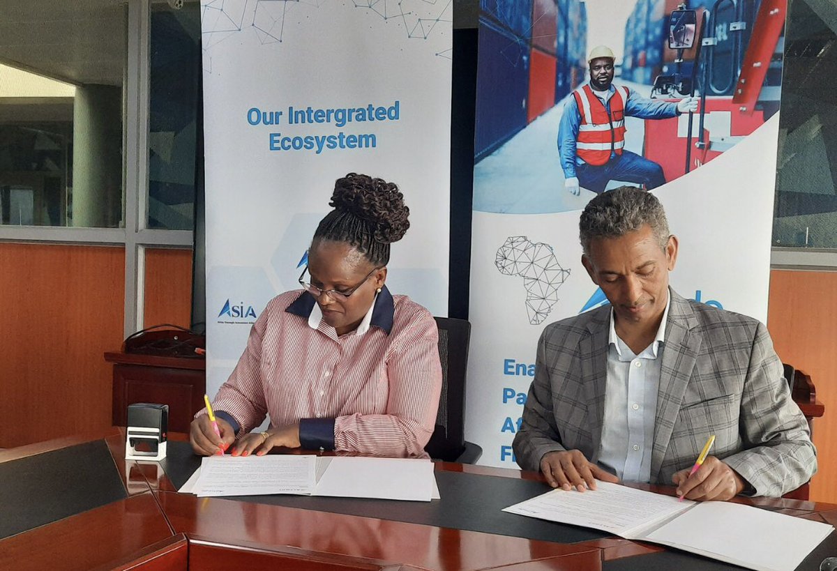 AlightRwanda's tweet photo. On July 9th, ED of #AlightRwanda, @Eunicemwende, and the CEO of @aetradegroup, Mr. @SyoumMulualem, formalized a partnership through a signed MoU. This collaboration aims to bolster job placement opportunities for graduates of the Coding School among refugees
#aetradegroup #Minema https://t.co/PhnSPEhWJs