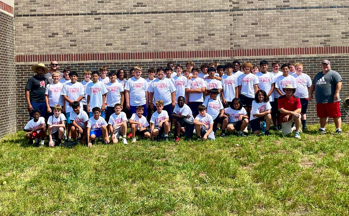 We had a great week of team camp! Can’t wait for the season to get here! #NextPlay <a href="/sftcyclones/">Santa Fe Trail Middle School</a>