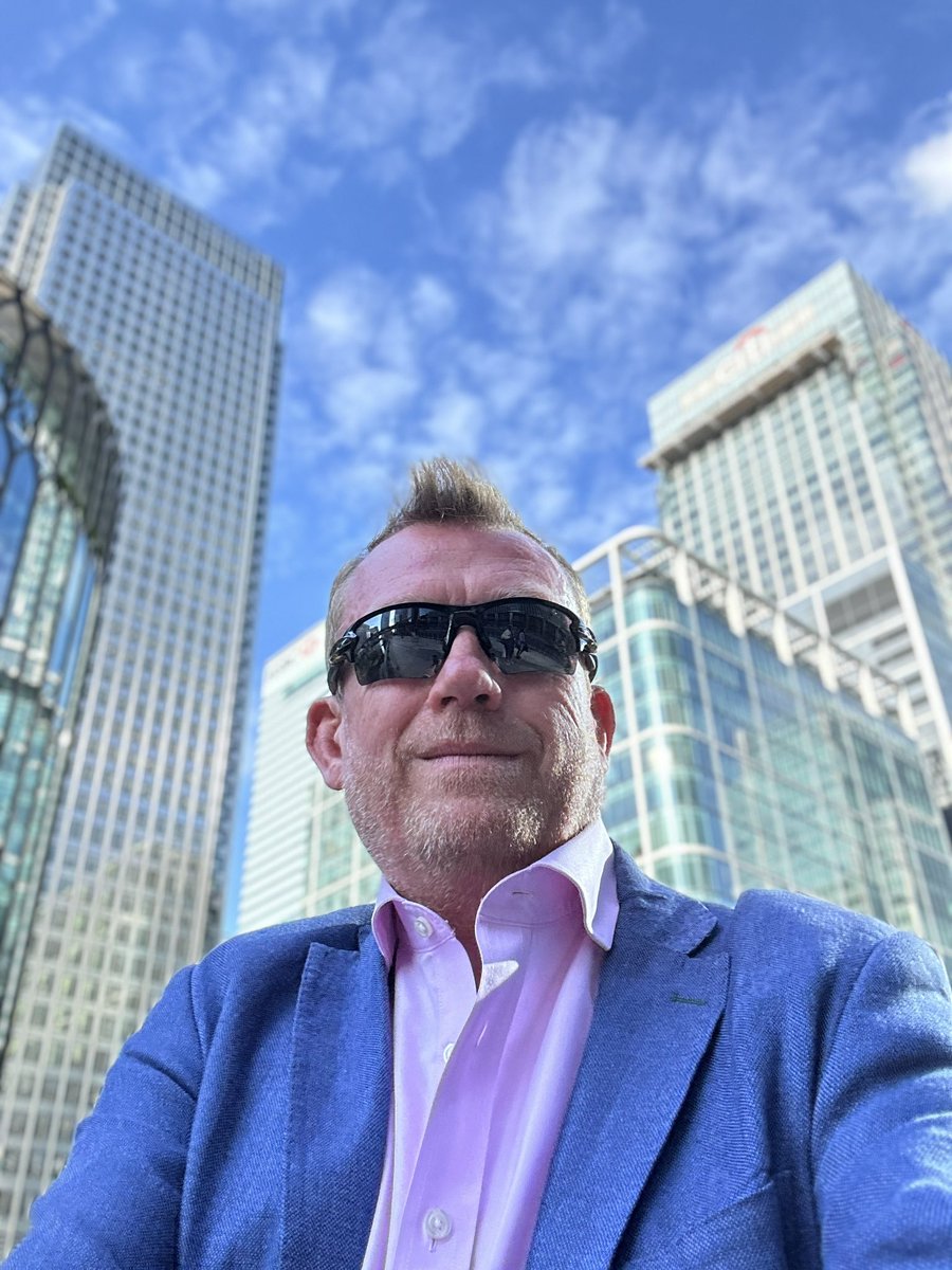 jono_eckley's tweet photo. Not my usual environment, but great to be in the Wharf to represent @TheAHDB at this afternoon’s @ChinaBritain round table with His Majesty’s Trade Commissioner for China & Hong Kong, Lewis Neal, ensuring our sectors remain centre stage #exportisgreat https://t.co/B8YrnttdL8