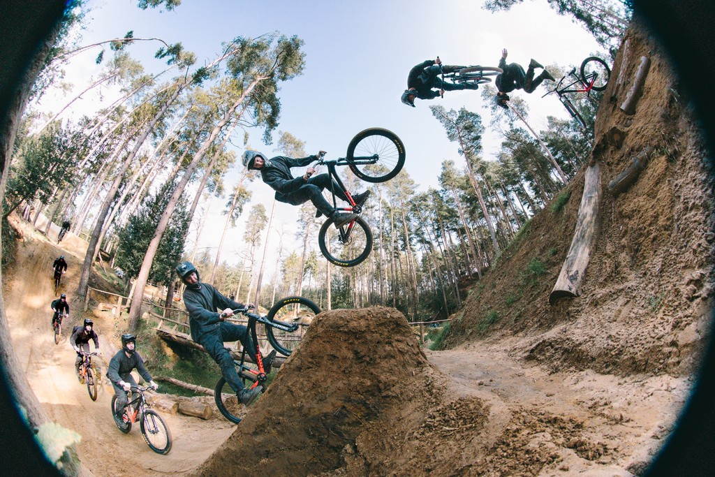 Want to lose yourself in print? Zone out from the world? We can help you with that.

singletrackworld.com/2024/07/its-ti…