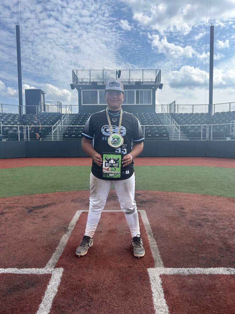 The GBG Northeast team wins the Select 14U Best of the Best Tournament! GBG goes 5-0 and outscores its opponents 55-12 over the 3 day tournament. Congratulations to Tatum Cambridge on being named the Championship Game MVP! #champions #bestofthebest <a href="/GBG_Hawks/">GBG Northeast Hawks</a>