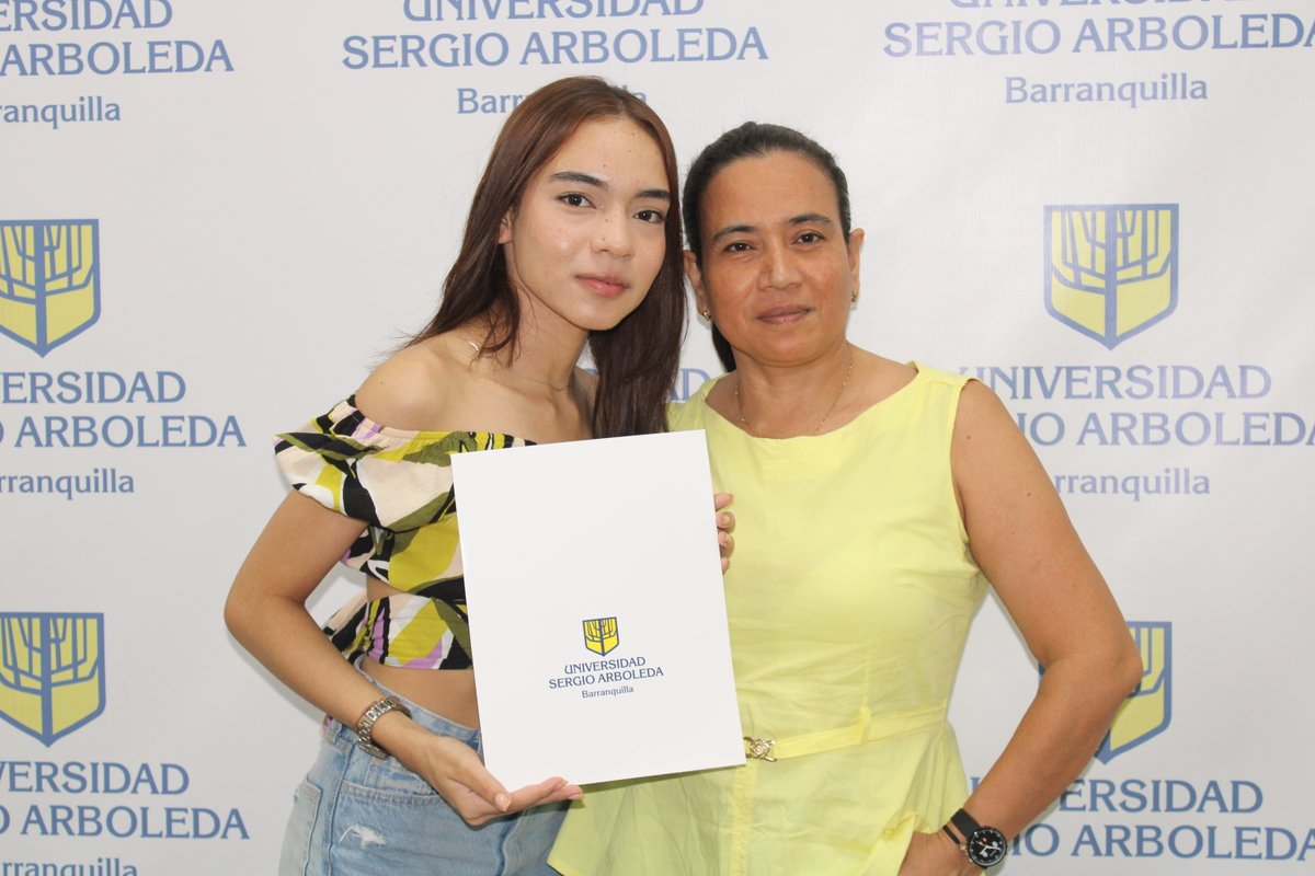 LaSergioBQ's tweet photo. #HoyEnLaSergioBq nuestro programa de #psicología hizo la entrega de becas del 50% a las estudiantes Gabriela Bonett del @colegiocolonbarranquilla y María Carolina De La Cruz de la #InstitucionEducativaManueElkinPatarroyo

💛💙Bienvenidas a la familia Sergista💛💙 https://t.co/kEbI9bkaie