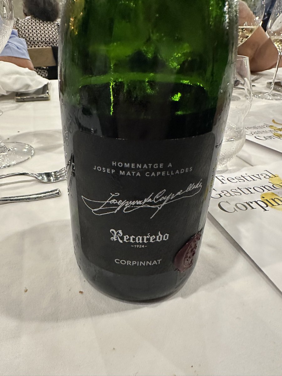 Special times in a special place, gracies <a href="/FerranRecaredo/">Ferran Junoy</a> <a href="/Recaredo1924/">Recaredo</a> and a very very special Corpinnat. Gracies a tots. <a href="/isalat/">Imma Salat</a>
