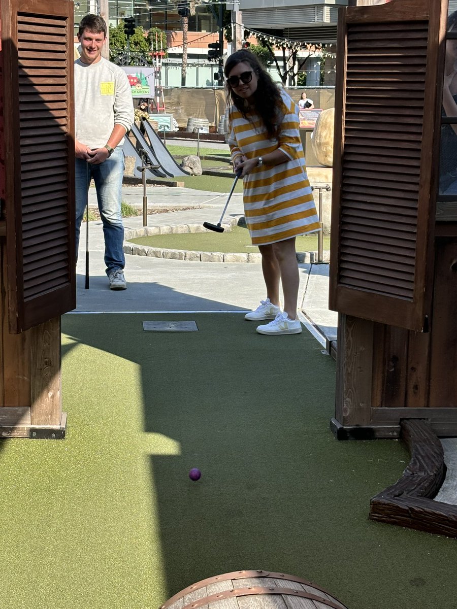 A fine day for some competitive lab mini golf ! ⛳️