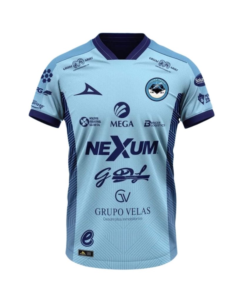 HD_Mach's tweet photo. @Kirk_V_H @UniformesSelec1 Cierto. En lugar de la sección amarilla sería la sección celeste !! https://t.co/Rru4Lpm900