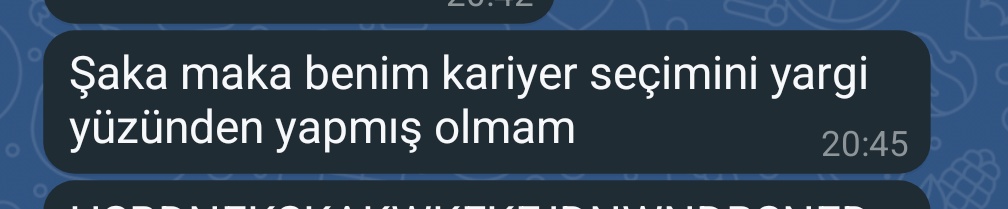 Story için sarki secerken bile bir saat harcadiktan sonra hayatimizi etkileyecek cok onemli konularda seçim yaparken biz