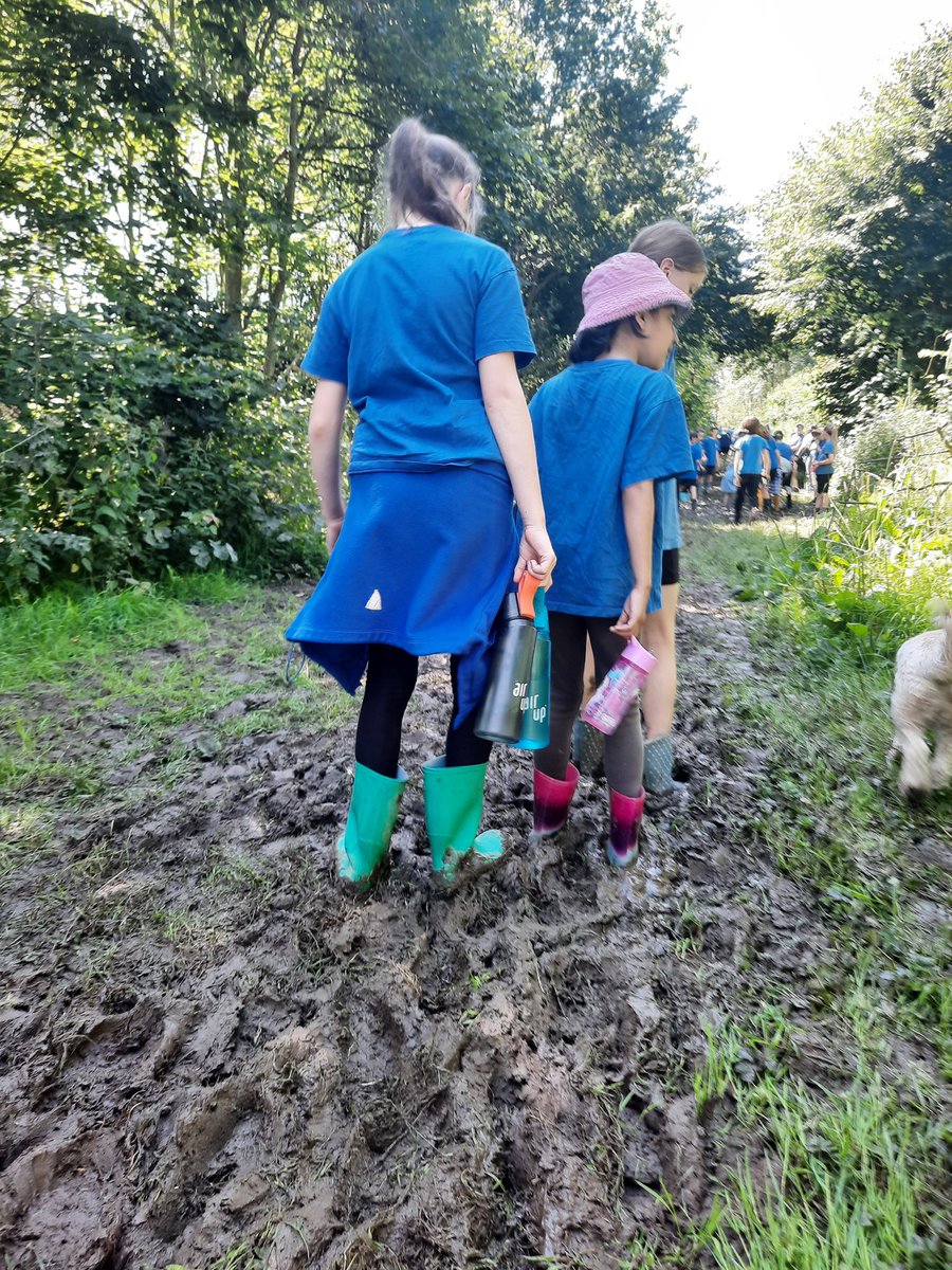 MosleyAcademy's tweet photo. The sun shone brightly today for our whole school local walk for Mrs Flaherty's last day at Mosley. #anslow #family #mud #memories https://t.co/kI32k6q1JO