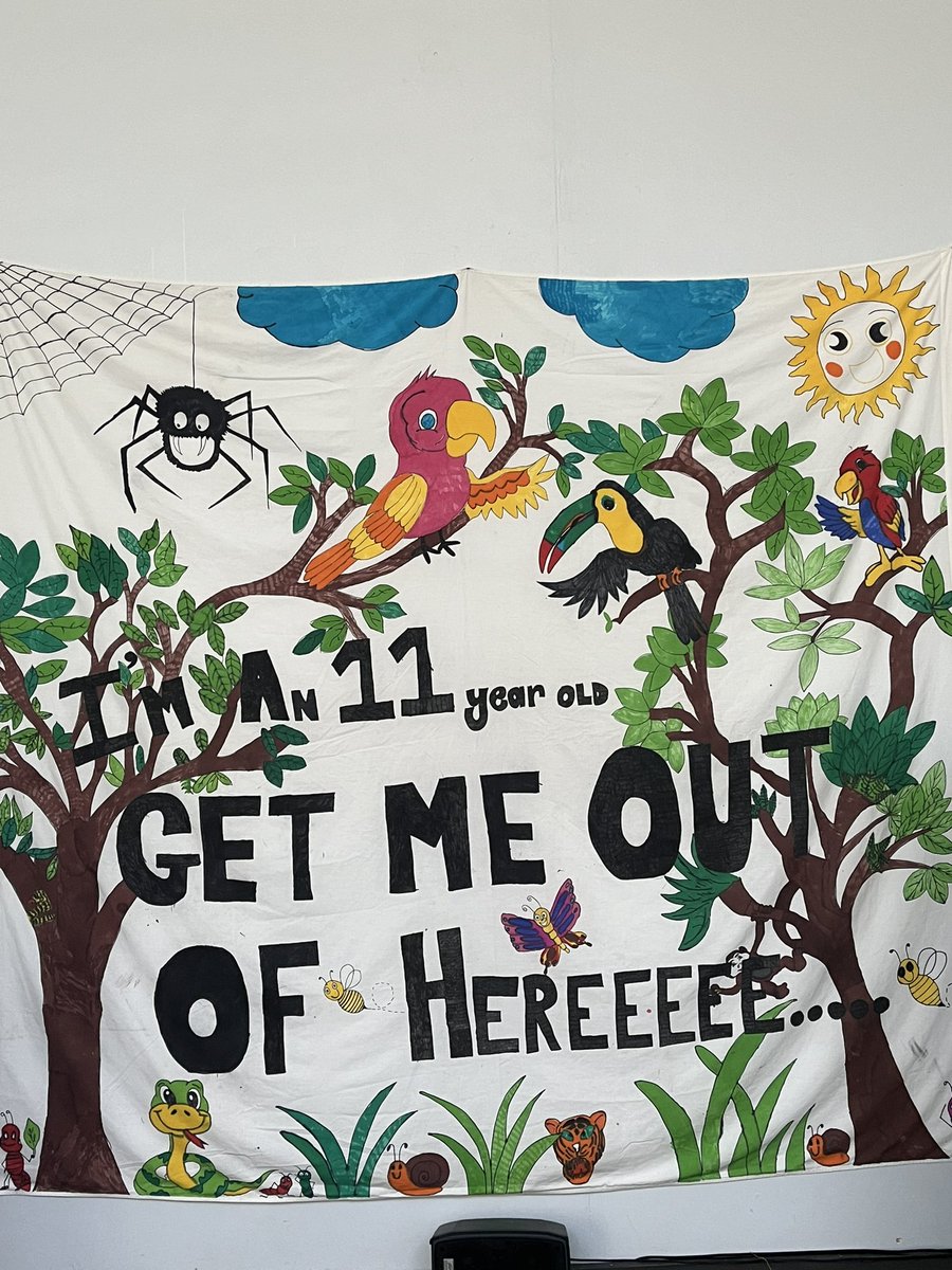 Kylieswilliams's tweet photo. Well done to all the Year 6 children in the production play. 👍@TemplarsPrimary @hewett_miss @SRubidgeY6 @MissSHall1 @SusanRigley https://t.co/US1hF5cTFE