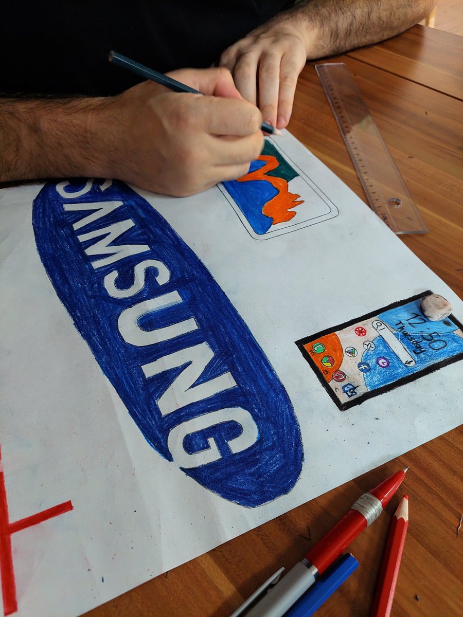busrayoldas7's tweet photo. My first summer teaching art to disabled students is going great! One talented student, obsessed with Android tech, paints perfectly. He learned English through gaming and loves speaking it with me. His enthusiasm makes every lesson a joy. #TeachingJoy #ArtForAll https://t.co/egSkyE8Tmx