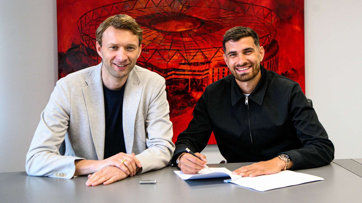 FabrizioRomano's tweet photo. 🔴⚫️✍🏻 Official, confirmed. Martin Terrier signs in as new Bayer Leverkusen player from Rennes.

€22m deal completed today. https://t.co/3a01WYQR73
