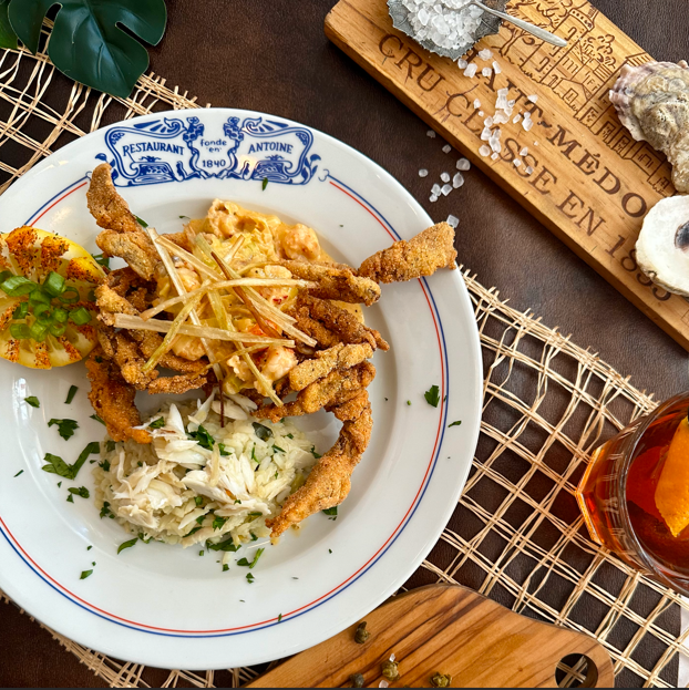 AntoinesNOLA's tweet photo. We like Crab on (our) Crab Supreme! And we think you will too!

Enjoy our Crab on Crab Supreme as one of your second course options on our Summer 3-Course Dinner menu.

#antoines1840 #antoinesnola #softshellcrab #dinneratantoines #3coursemenu #summerspecials #seafood #craboncrab https://t.co/Tu3u74wn0E