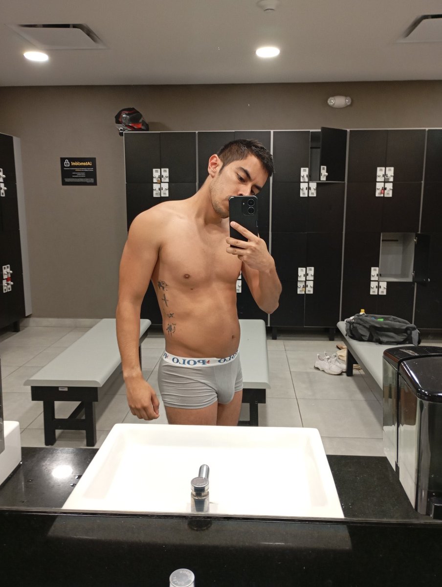 Exhibete (Clean Version) tweet media